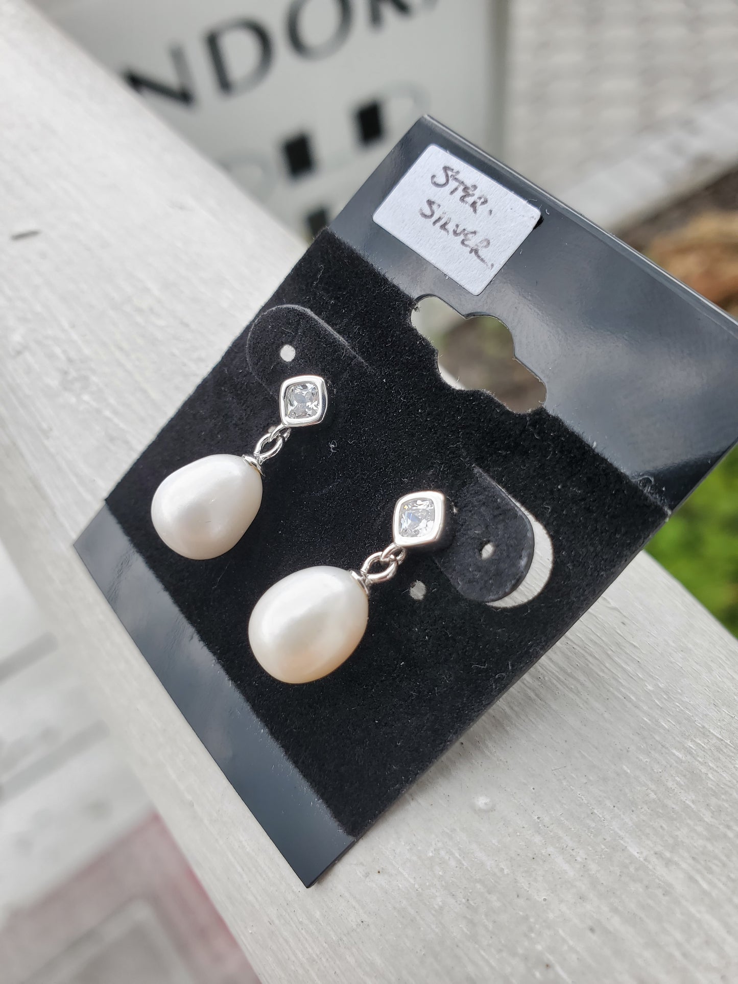 925 Sterling Silver Freshwater Pearl Mini Teardrop Zirconia CZ Earrings