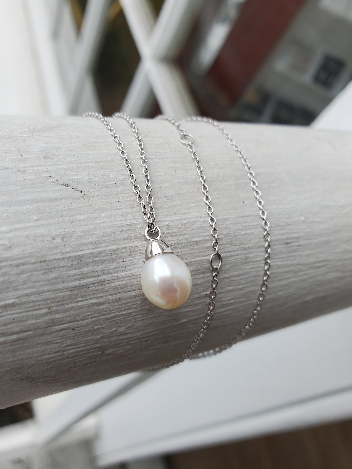 925 Sterling Silver 8mm Freshwater Pearl Solitare Drop Necklace