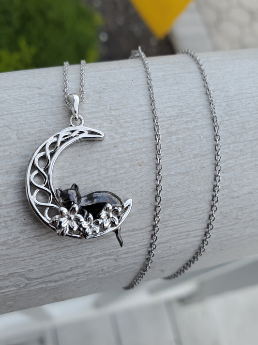 925 Sterling Silver Black Cat on Infinite Crescent Moon Necklace