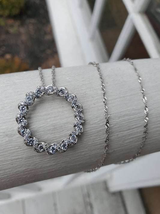 925 Sterling Silver Circle of Life Fancy Wreath Necklace