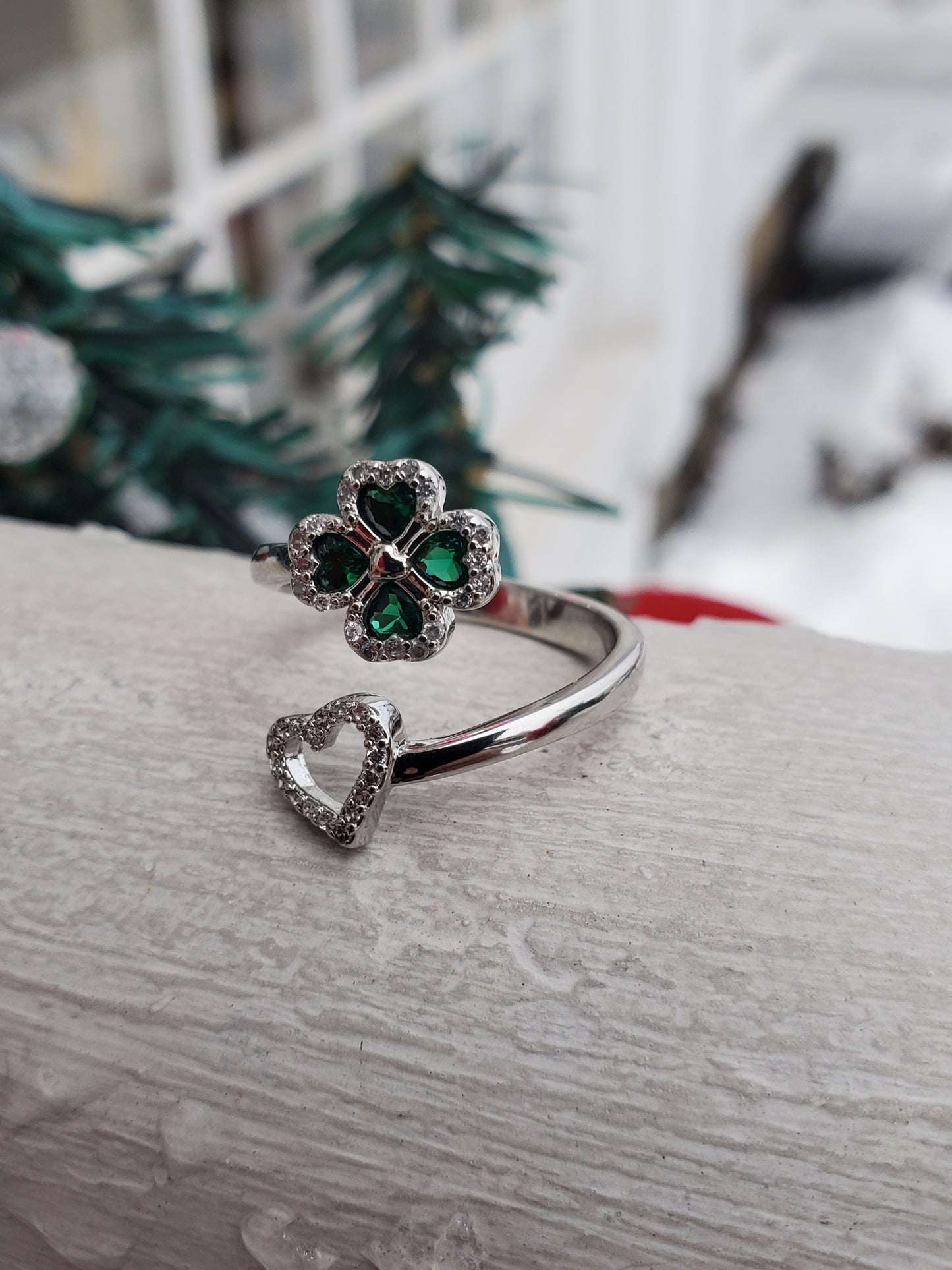 925 Sterling Silver "Lucky in Love" Shamrock Clover Bypass Heart Ring