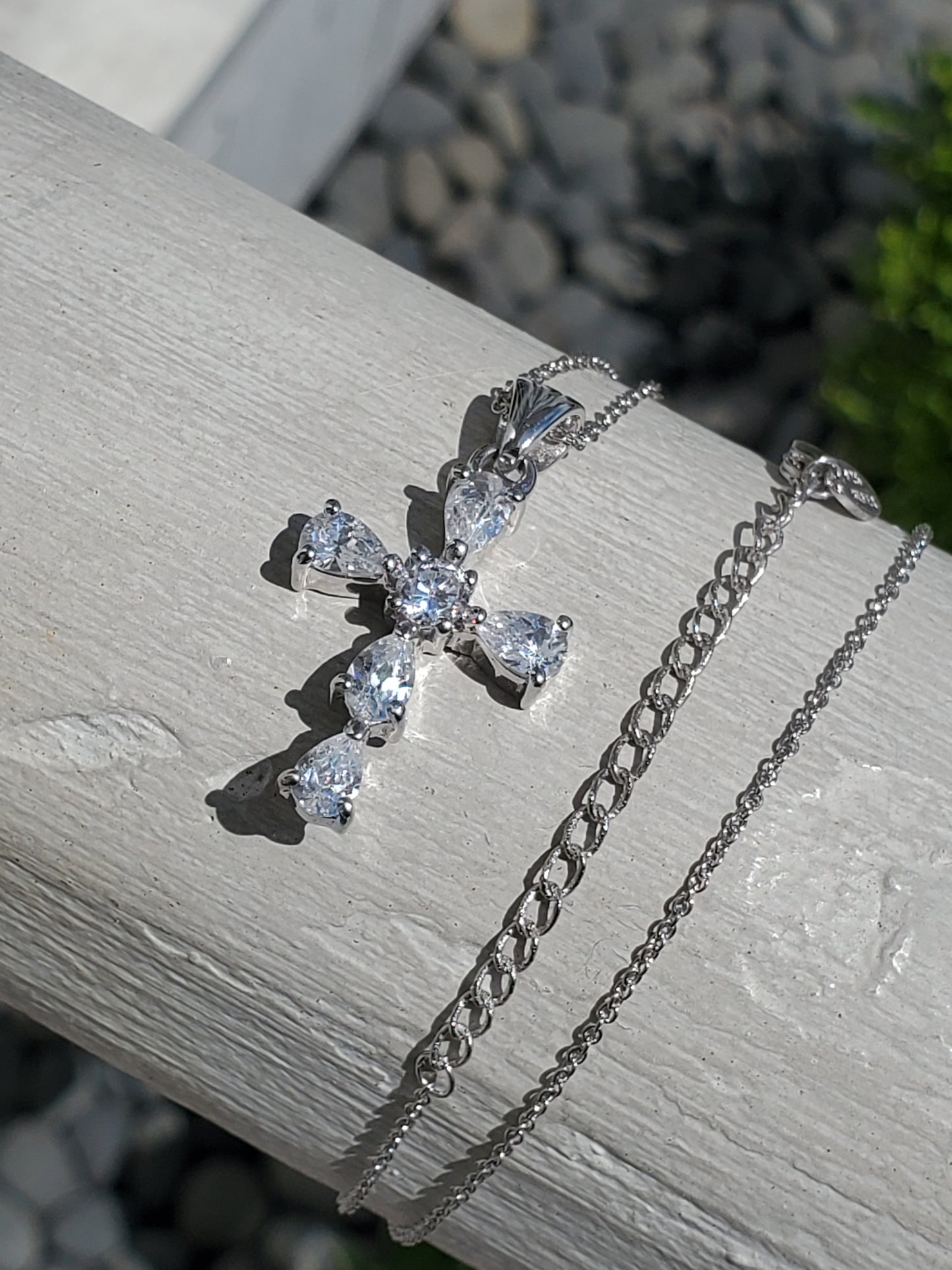 925 Sterling Silver Sparkling CZ Zirconia Cross Pendant Charm Necklace