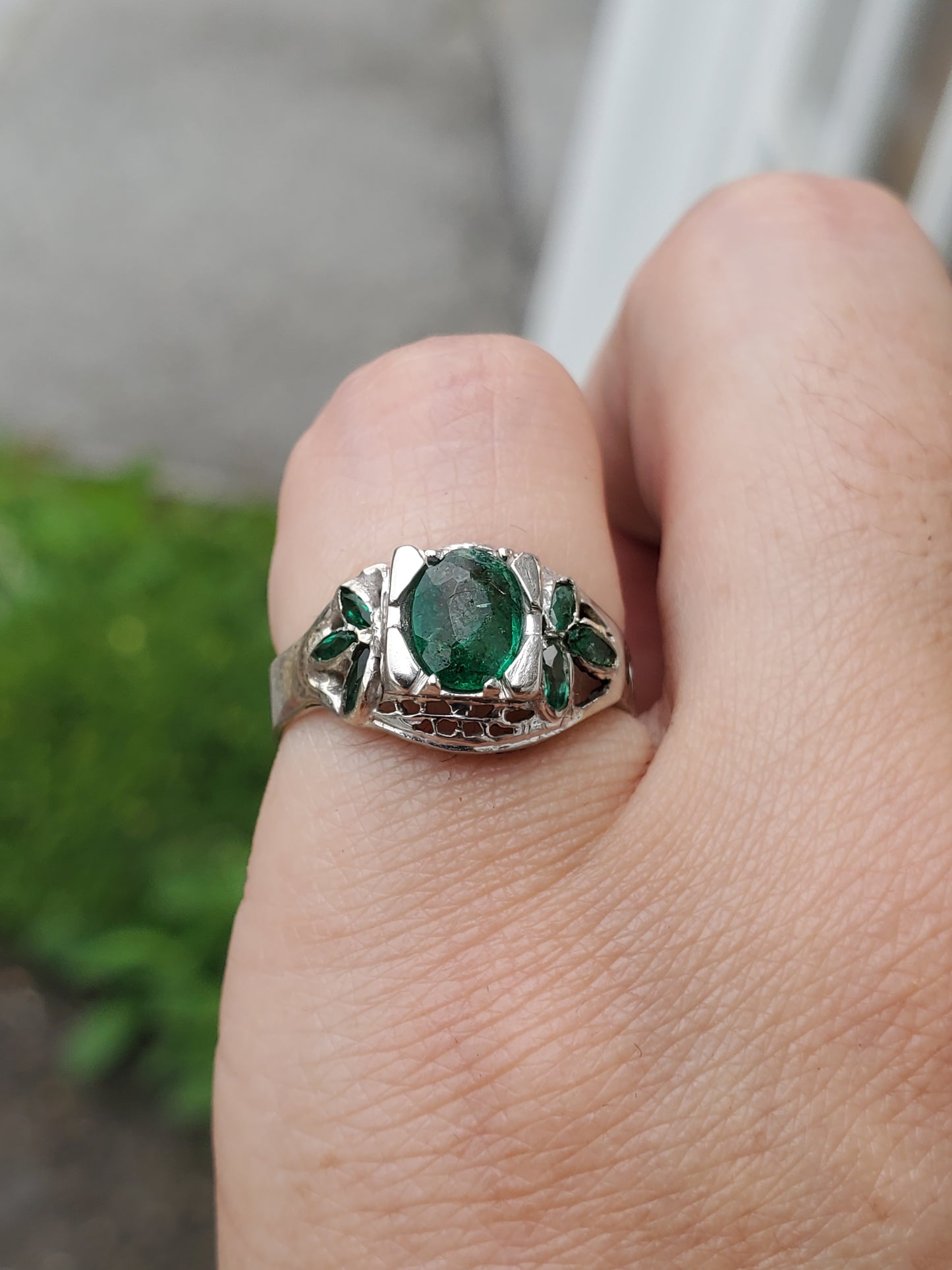 14k White Gold Antique Natural Oval & Marquise Emerald Ring