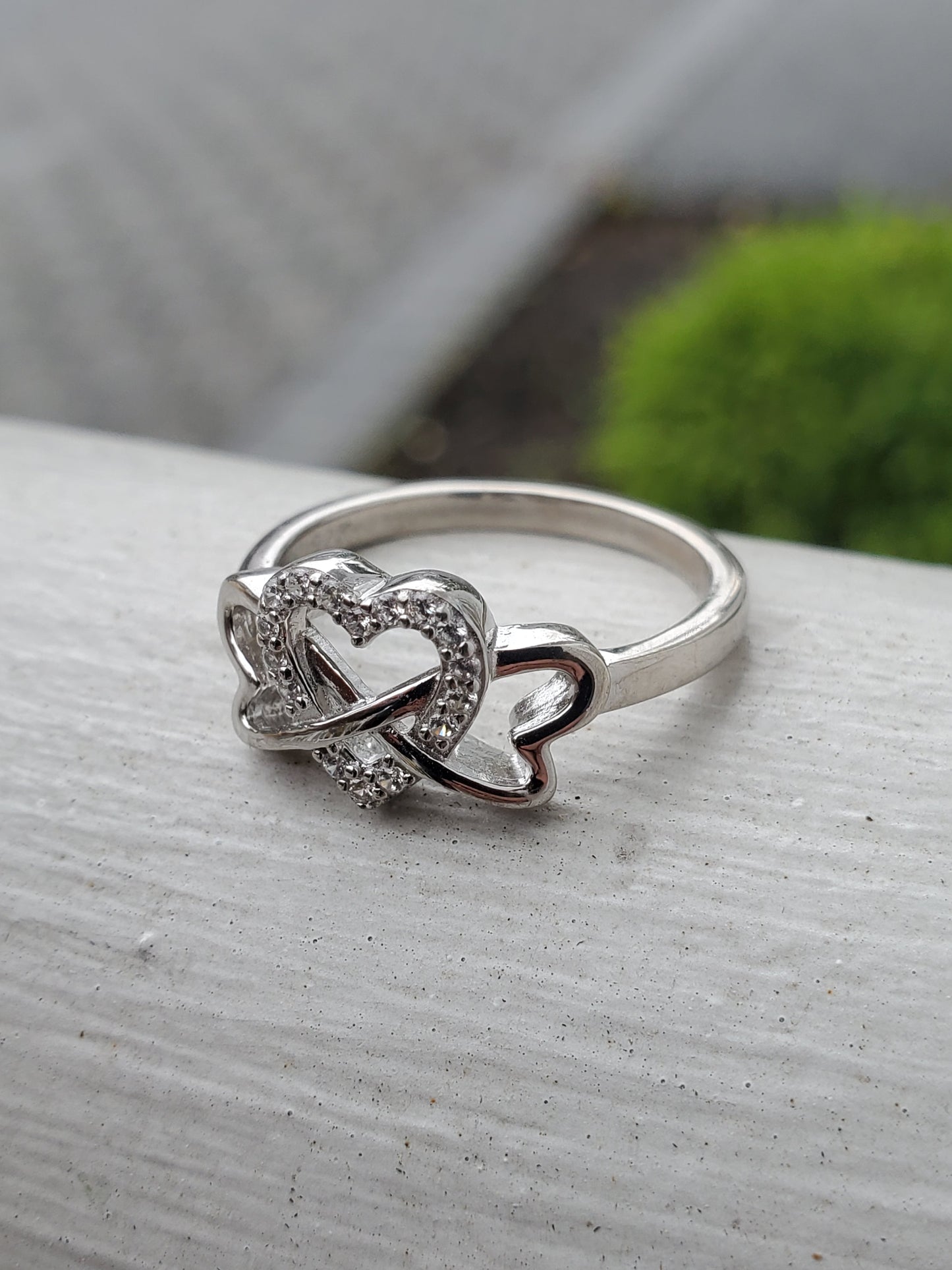 925 Sterling Silver Interlocking Love Hearts Ring