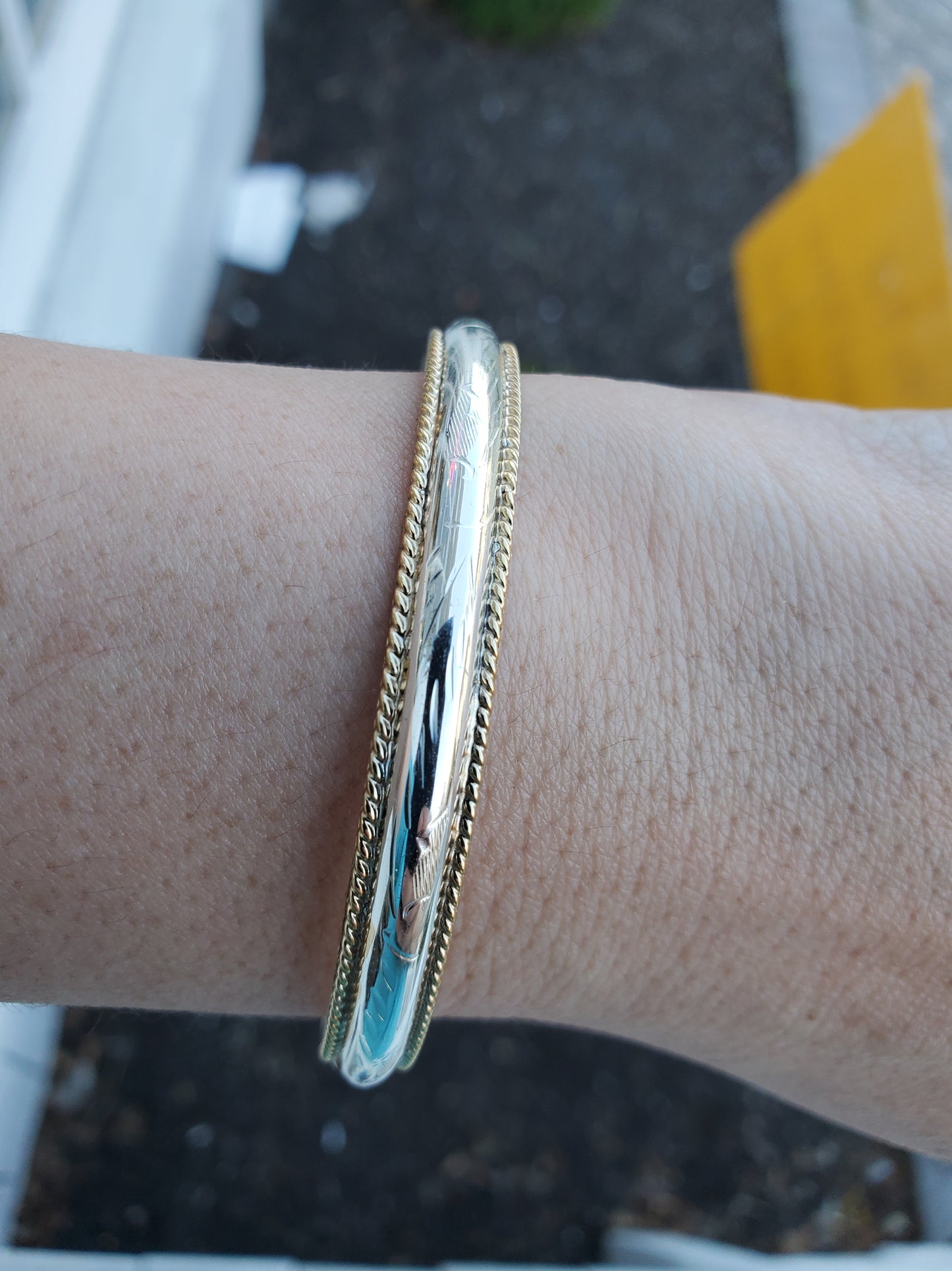 925 Sterling Silver 2-Tone Vermeil Textured Edge Diamond Cut Bangle Bracelet