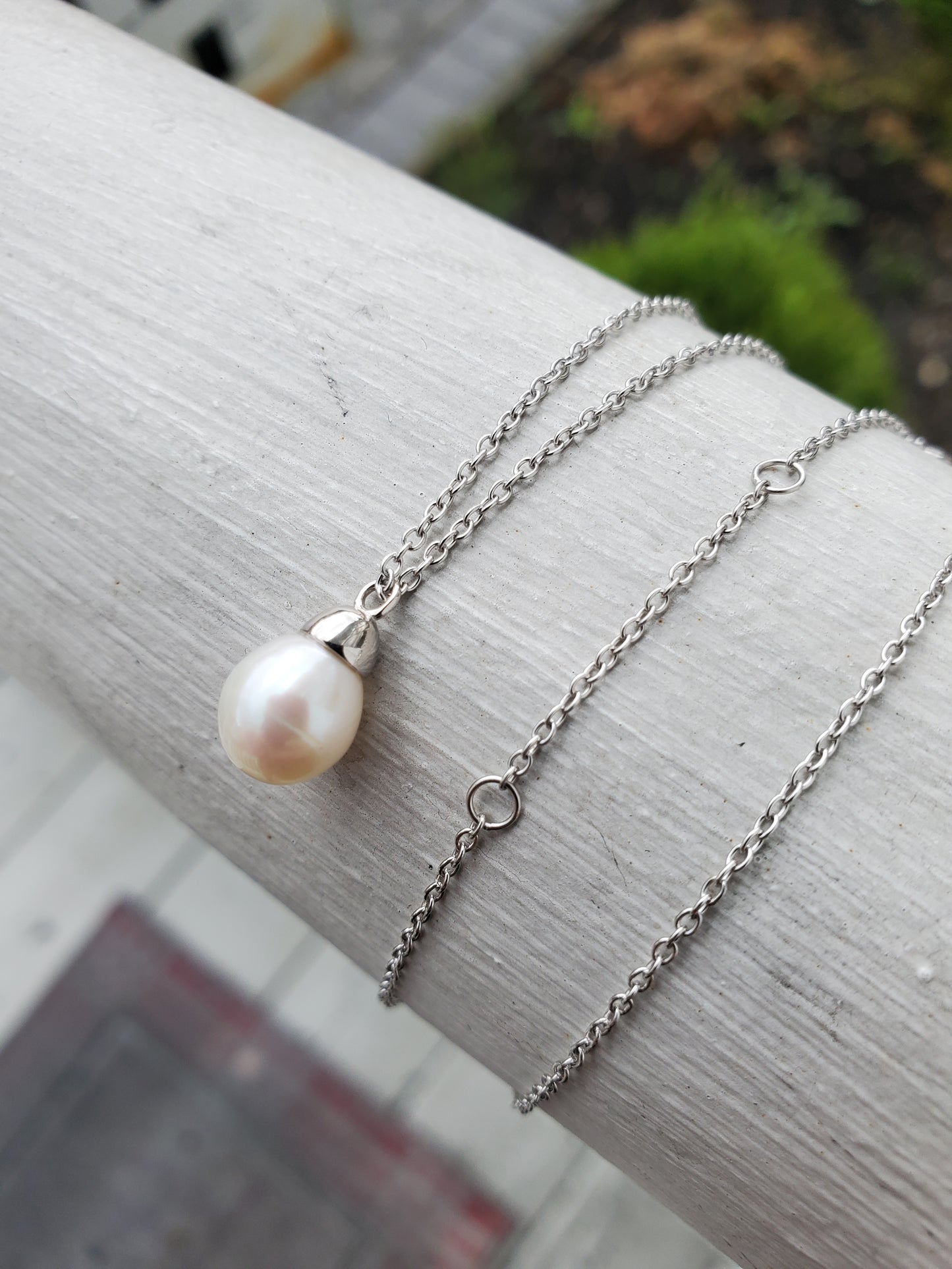 925 Sterling Silver 8mm Freshwater Pearl Solitare Drop Necklace