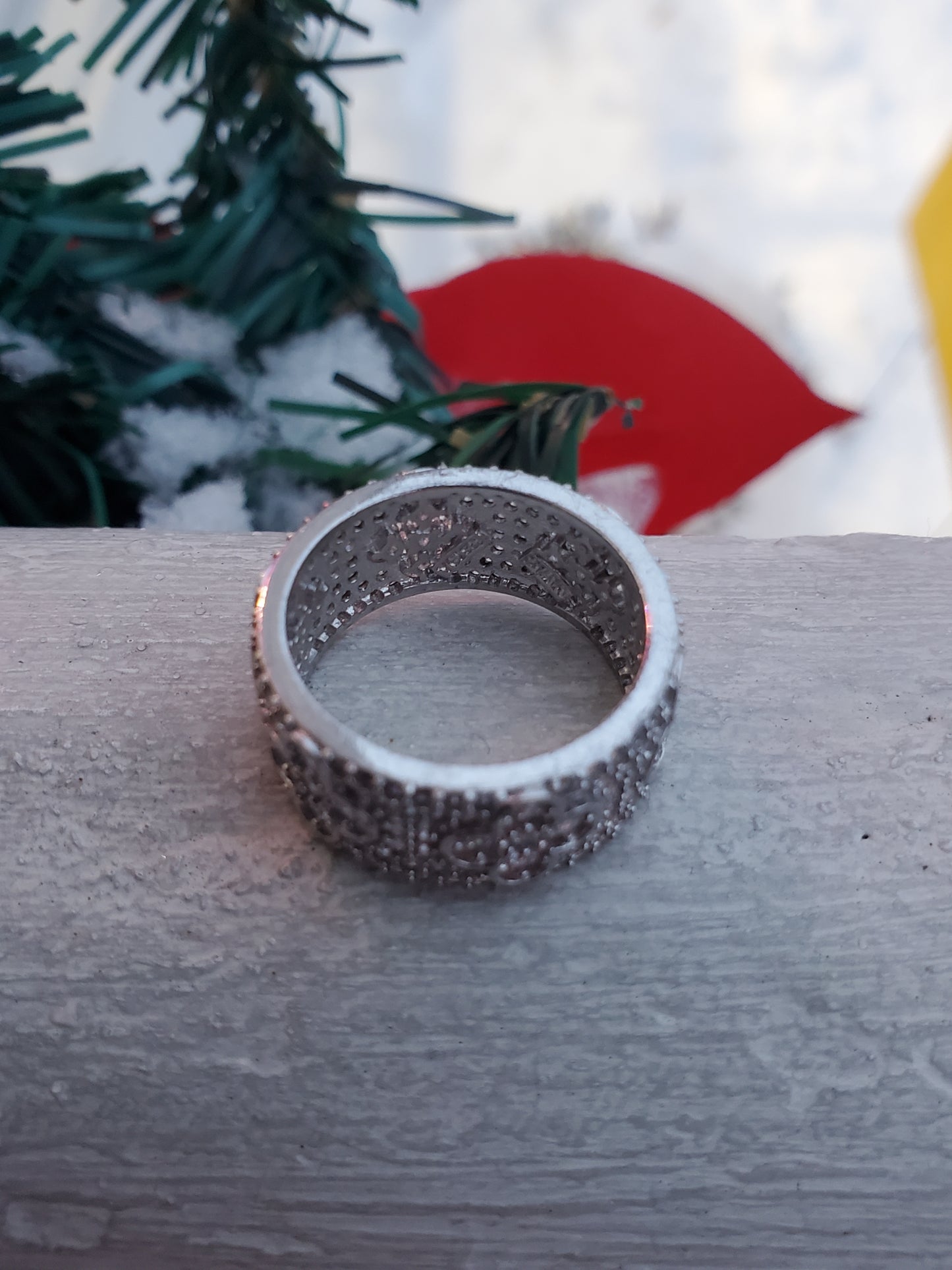 925 Sterling Silver Wide Zirconia CZ Quatrefoil Eternity Band Ring