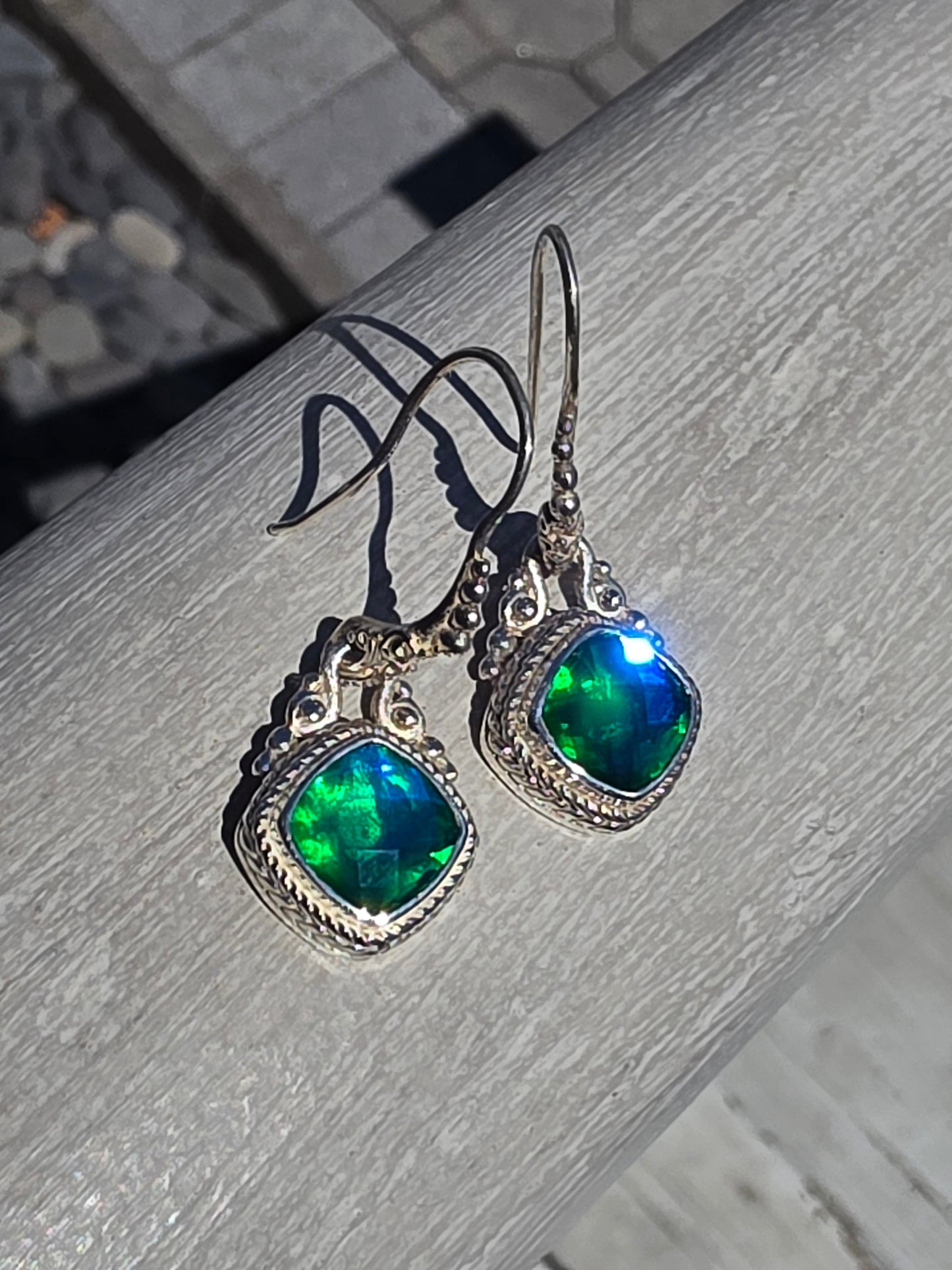 925 Sterling Silver Designer Sarda Rainbow Peridot Quartz Bali Dangling Earrings