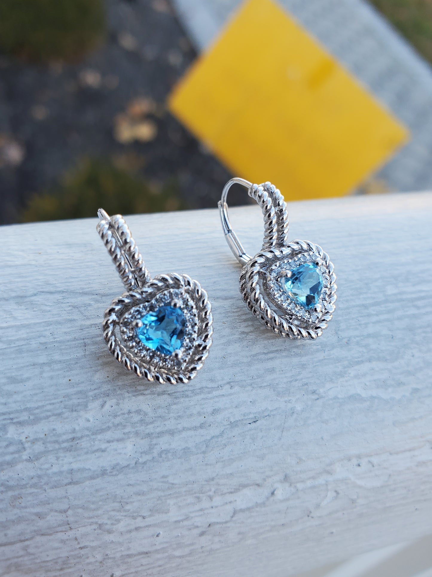 14k White Gold Blue Topaz & Diamond Twisted Cable Leaverback Heart 💙 Earrings