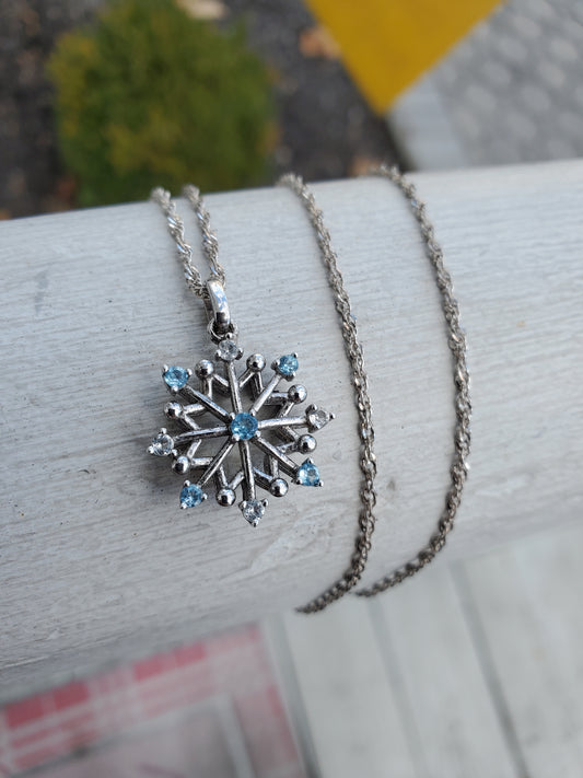 925 Sterling Silver Winter Blue Topaz Snowflake Pendant Necklace