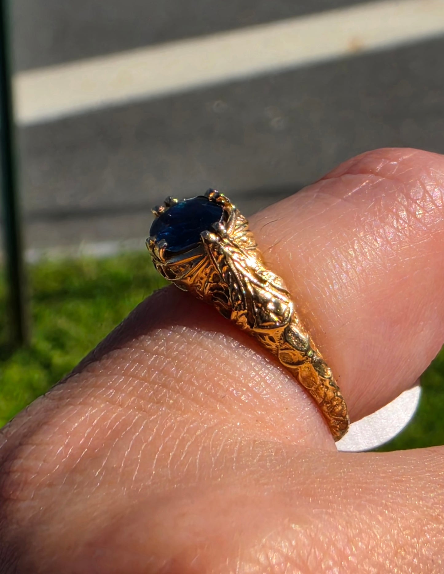 14k Solid Yellow Gold Vintage .50CT Natural Sapphire Solitare Ring