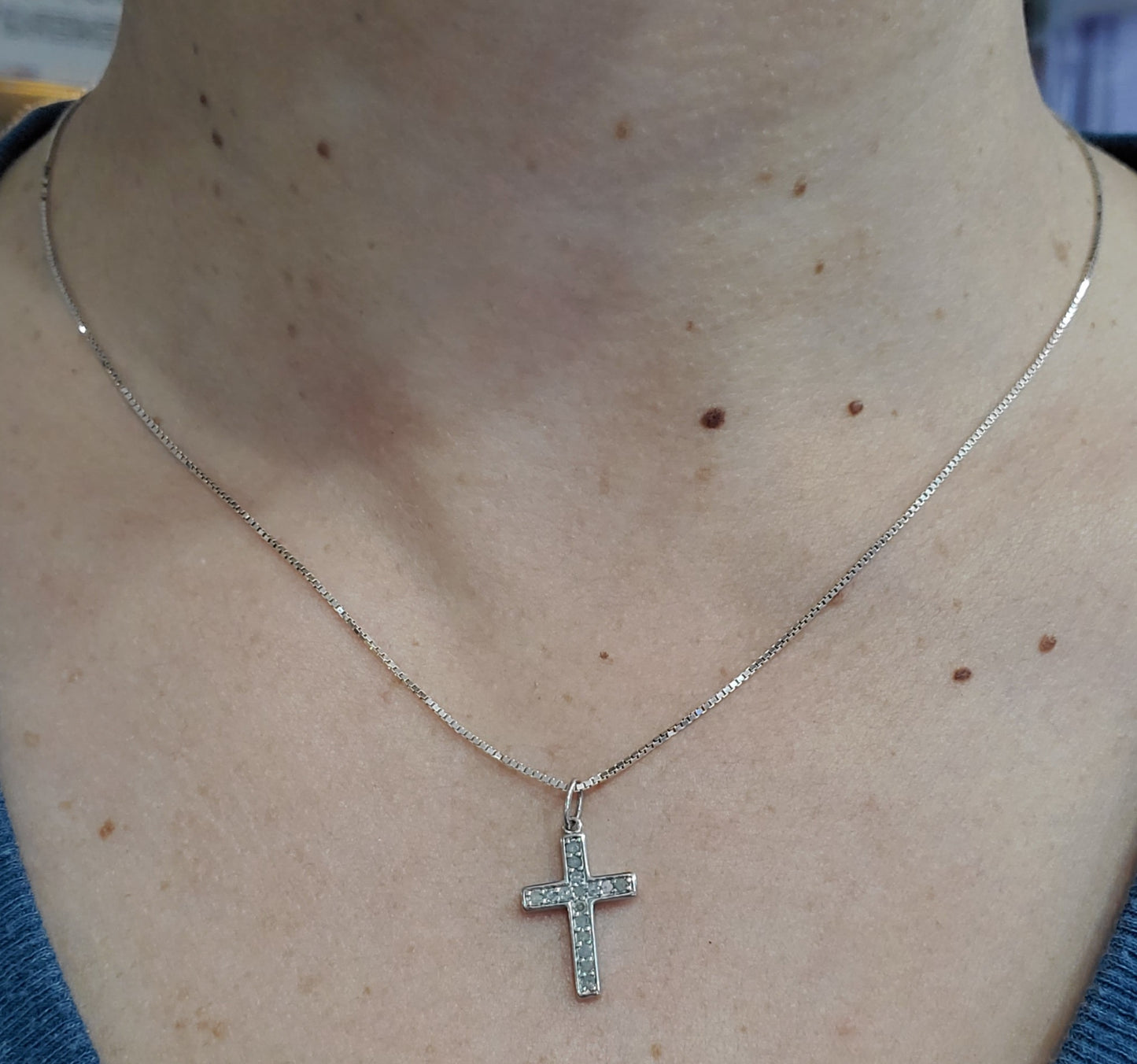 925 Sterling Silver Petite Genuine Natural Diamond Cross Pendant Necklace