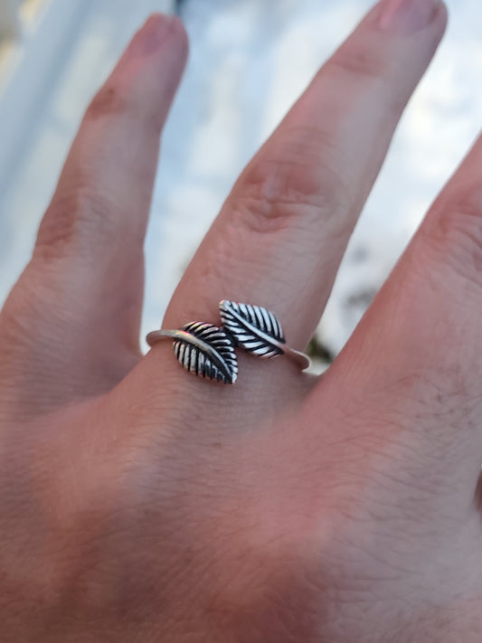 925 Sterling Silver Oxydized Fall Leaf Bypass Design Ring