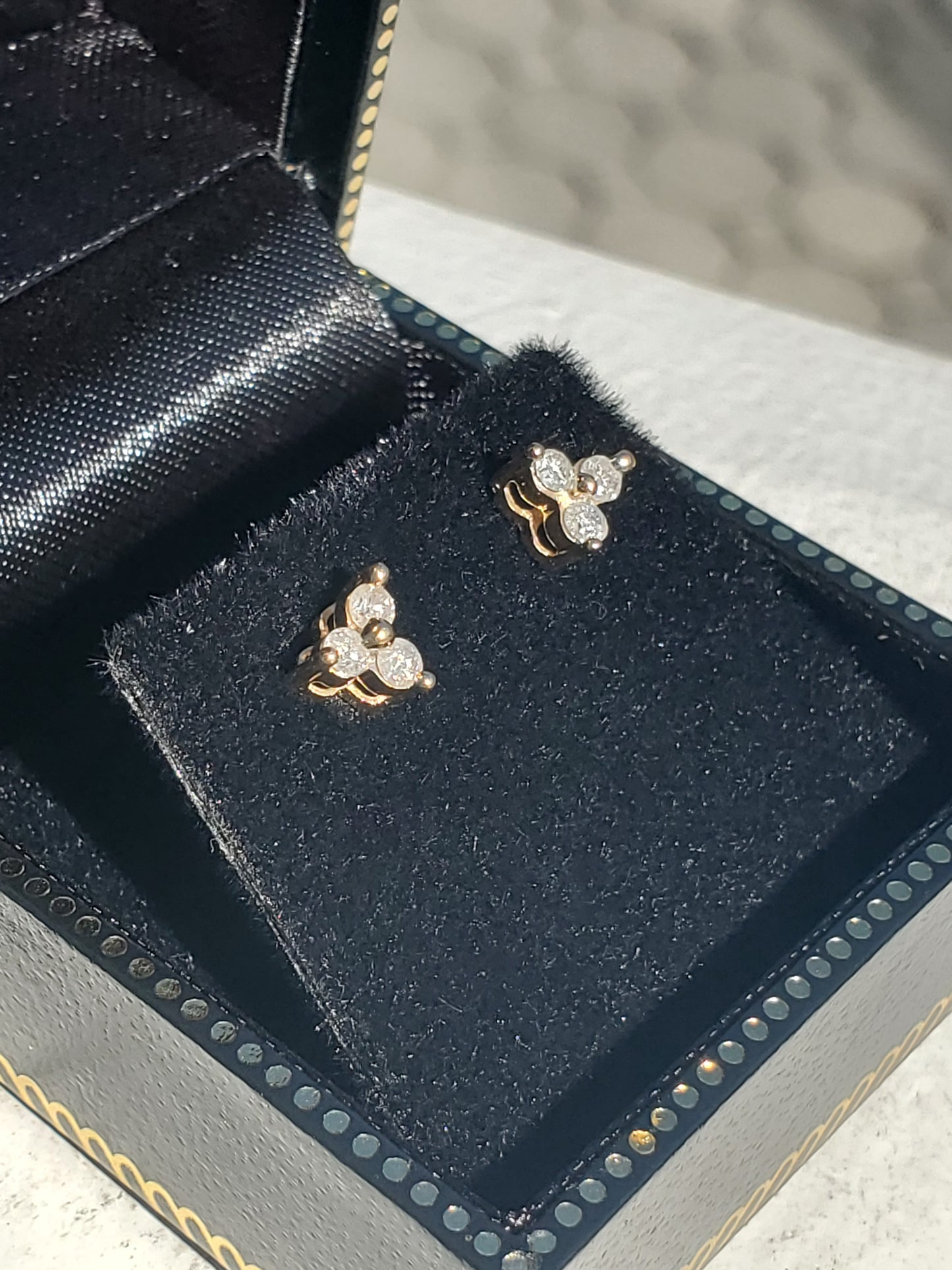 14k Solid Gold Genuine Diamond Tripolo Cluster Stud Earrings