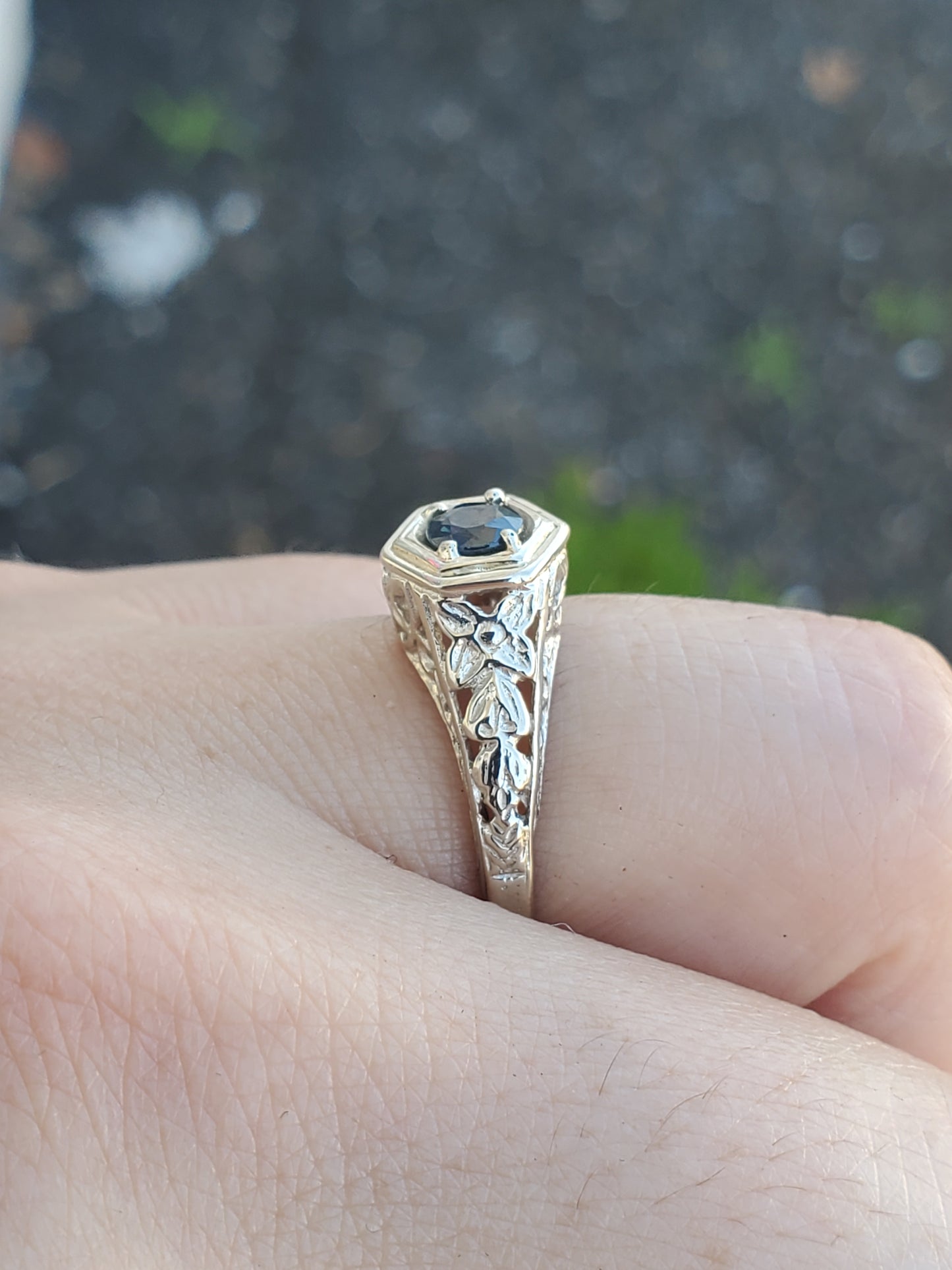14k White Gold Antique Ladies Solitare Sapphire Art Deco Ring