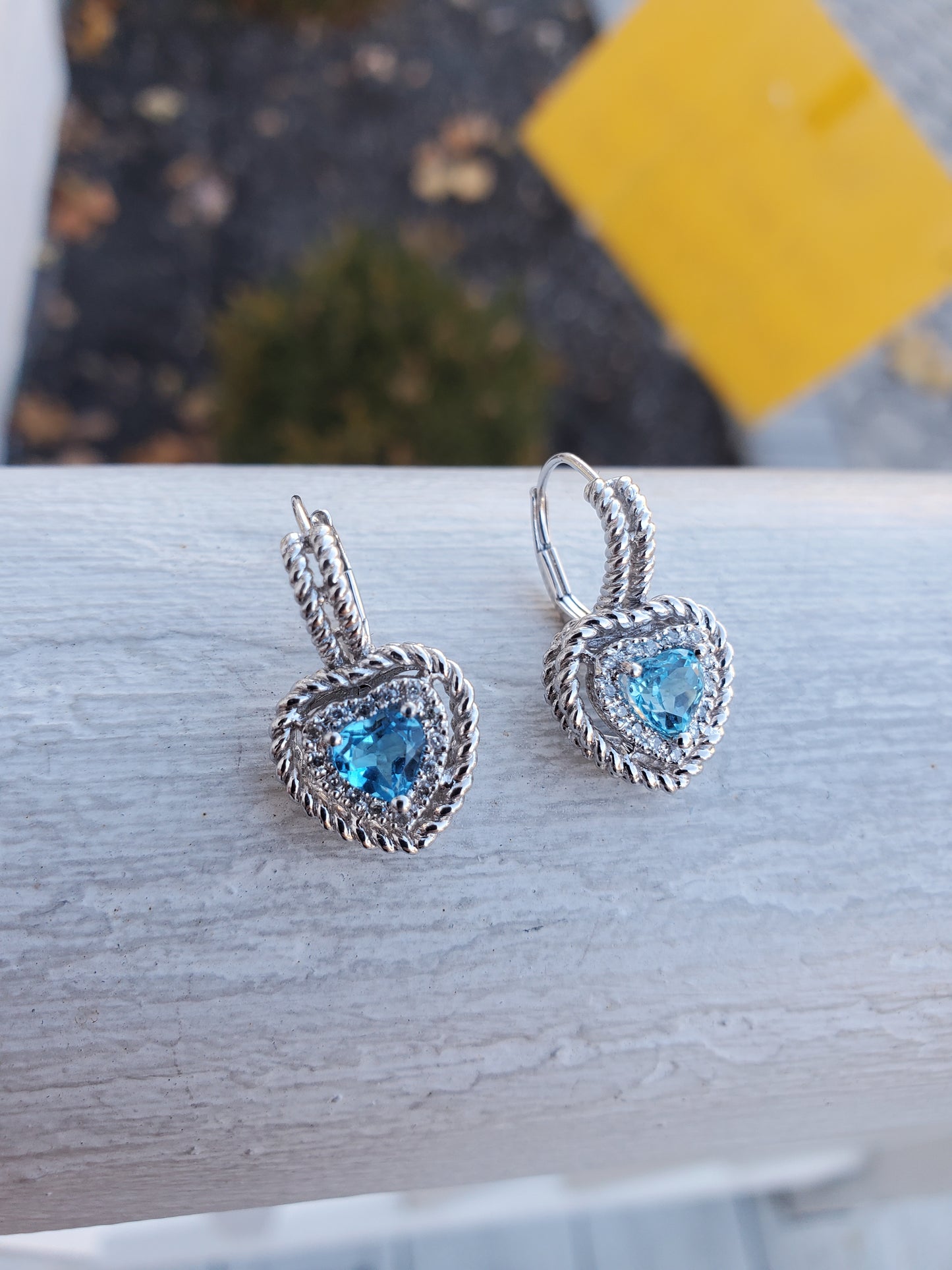 14k White Gold Blue Topaz & Diamond Twisted Cable Leaverback Heart 💙 Earrings