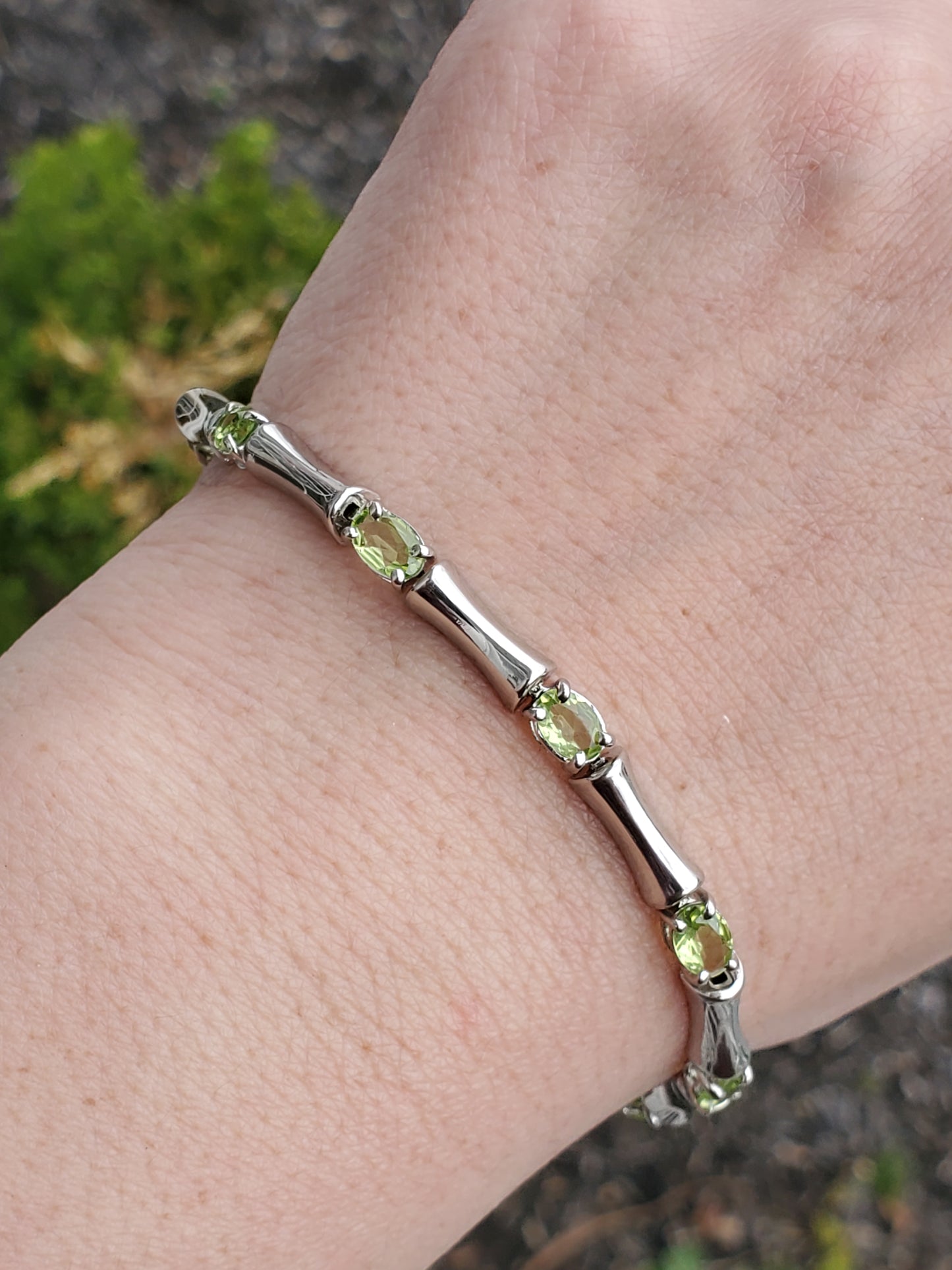 925 Sterling Silver Natural Peridot Bone Link Bracelet