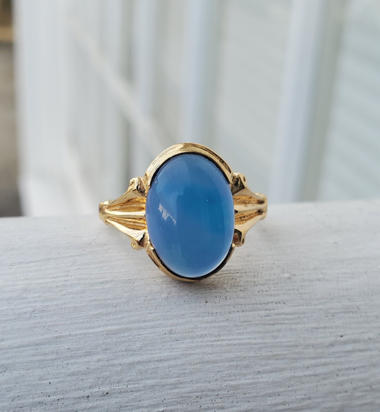 925 Sterling Silver Vermeil Blue Chalcedony Oval Solitare Ring